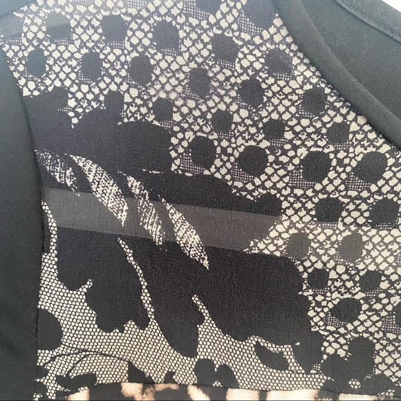 Diane Von Furstenberg 100% Silk Animal Print Short Sleeve Blouse - Picture 5 of 12